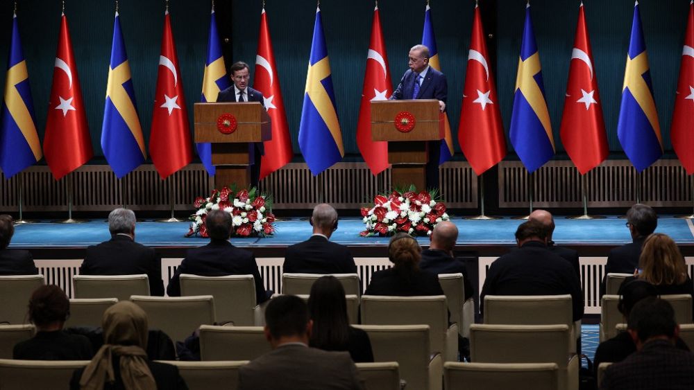 ‘Kur’an Yakma’ protestosu Türkiye-İsveç NATO görüşmelerini baltaladı