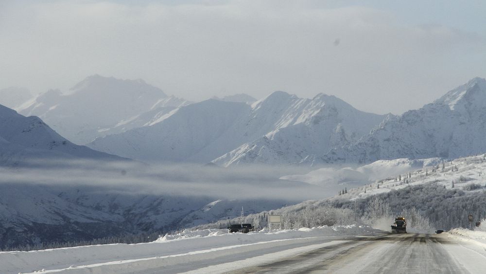 ABD, Alaska hava sahası üzerinde ‘yüksek irtifa nesnesini’ vurdu