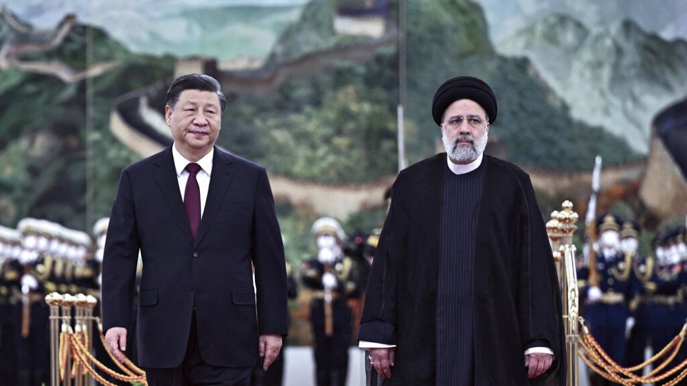 Çin ve İran, Batı baskı altında işbirliğini güçlendiriyor