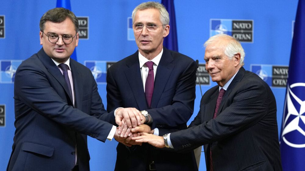 NATO, AB ve Ukrayna, Kiev’in savaşlarına yardımcı olmak için silah üretimini artırma konusunda anlaştılar