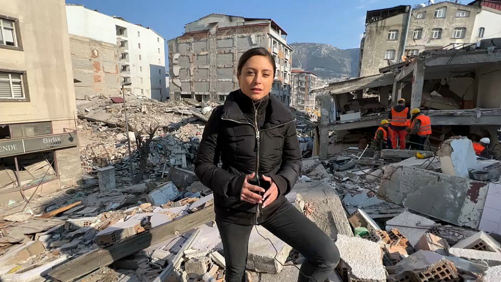 Pazartesi günü Suriye ve Türkiye’de meydana gelen depremden sonra binlerce kişi hala kayıp