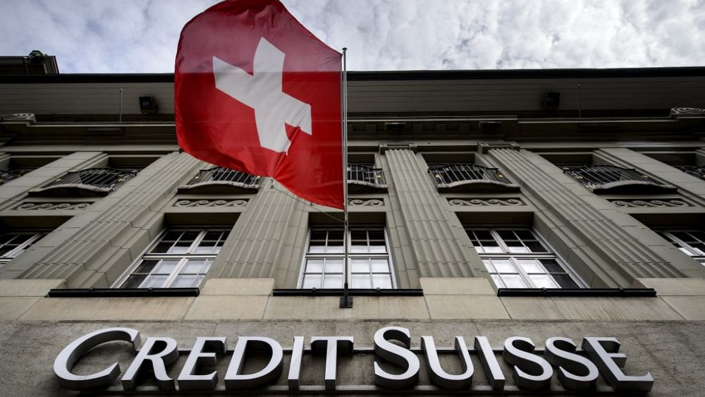 Avrupa bankaları, Credit Suisse’in sürükleyici olduğu borsada düşüşe geçti
