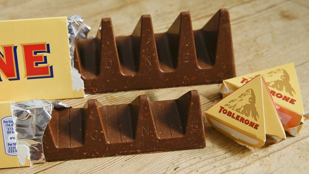 Çikolata artık ‘İsviçre’ olarak kabul edilemeyeceği için Toblerone Matterhorn logosunu kaybedecek