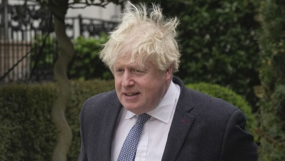 İngiltere eski Başbakanı Boris Johnson’ın siyasi geleceği, COVID-19 teknik kurallarıyla dengede