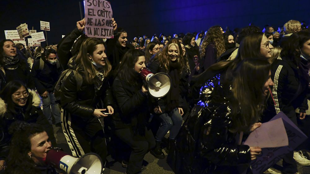 İspanyol hükümeti yeni cinsiyet kotası yasasını önerdi