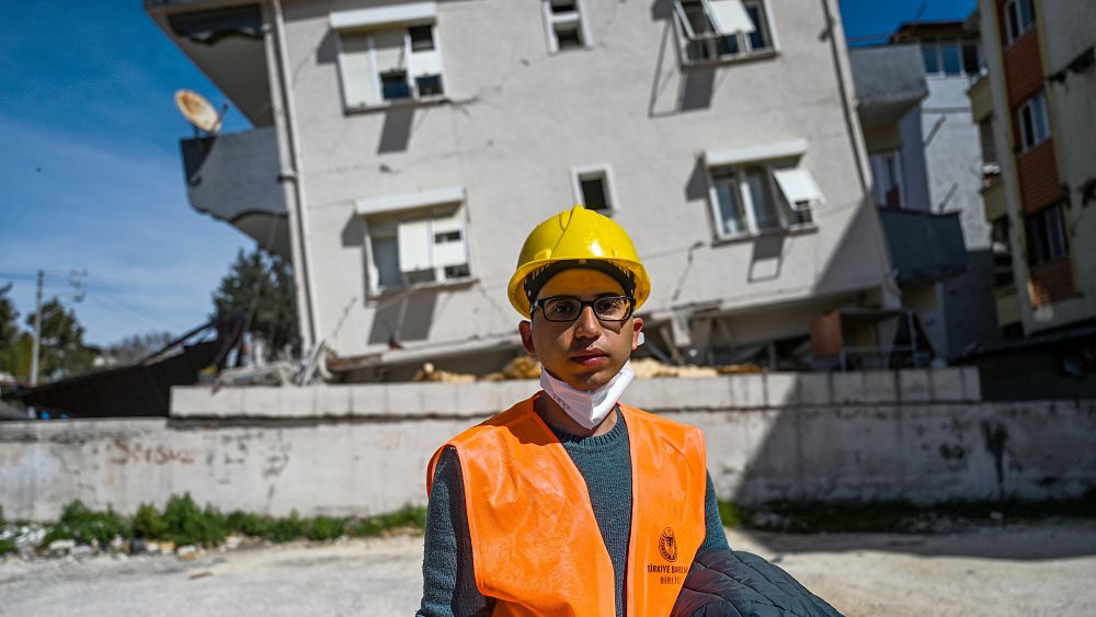 Türkiye depremi: Avukatlar bina hatalarının kanıtlarını toplamak için yarışıyor