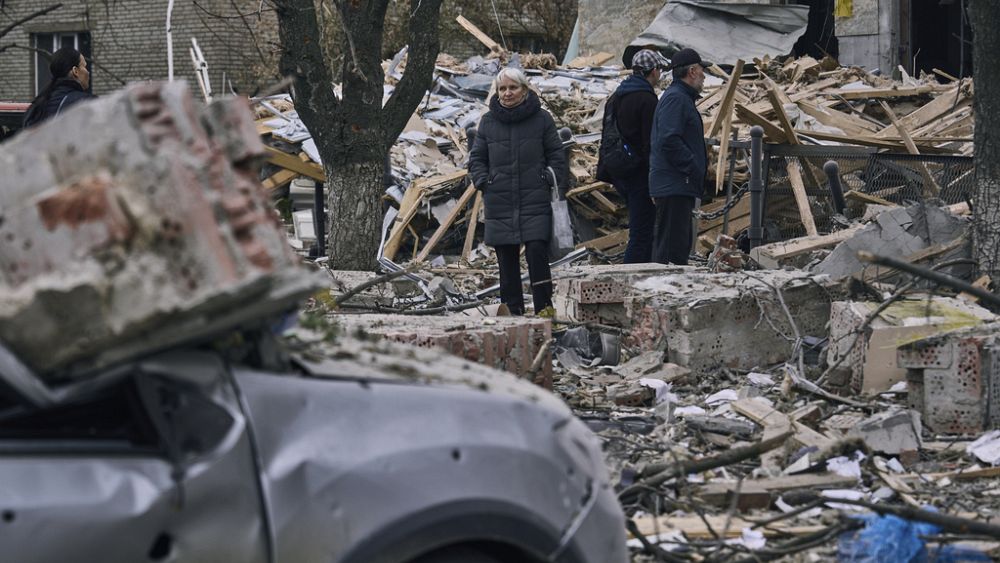 Doğu Ukrayna kentinin bombalanmasında iki kişi öldü, 29 kişi yaralandı