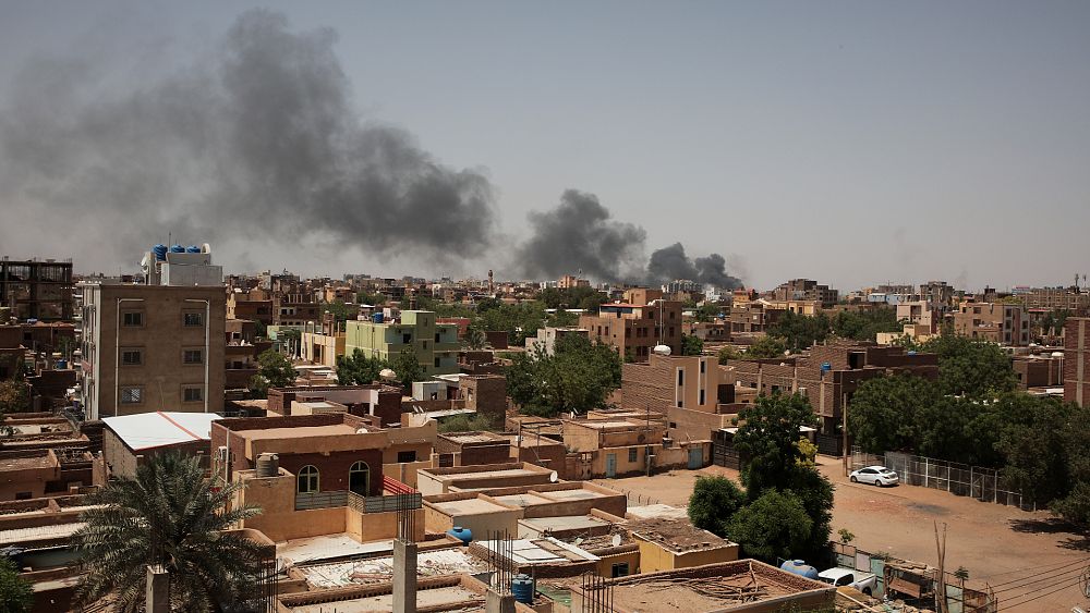 Sudan’ın savaşan tarafları arasındaki ateşkes görüşmeleri dururken Hartum’da çatışmalar