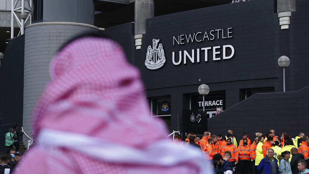 ‘Satın alınması kolay şehirler’: Manchester ve Newcastle’daki spor yıkanması raporunda ortaya çıktı