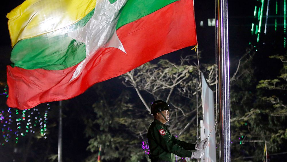 İsviçreli adam Myanmar’da Budizm’e hakaret ettiği iddiasıyla tutuklanması