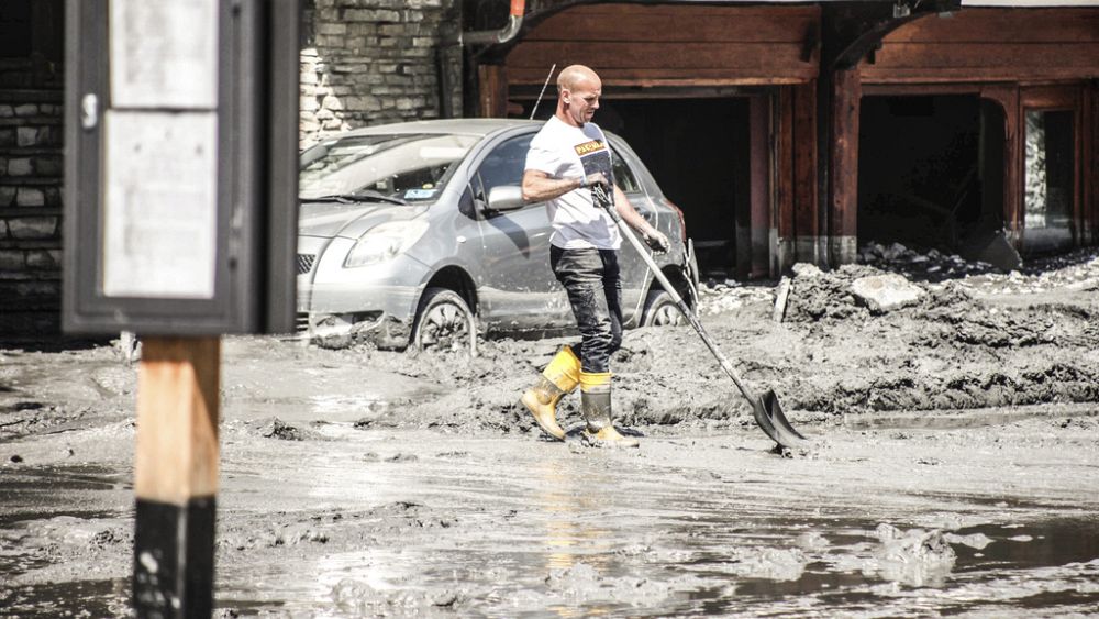 İtalya’da toprak kayması nedeniyle aşırı hava Avrupa’da toprak kayması devam ediyor