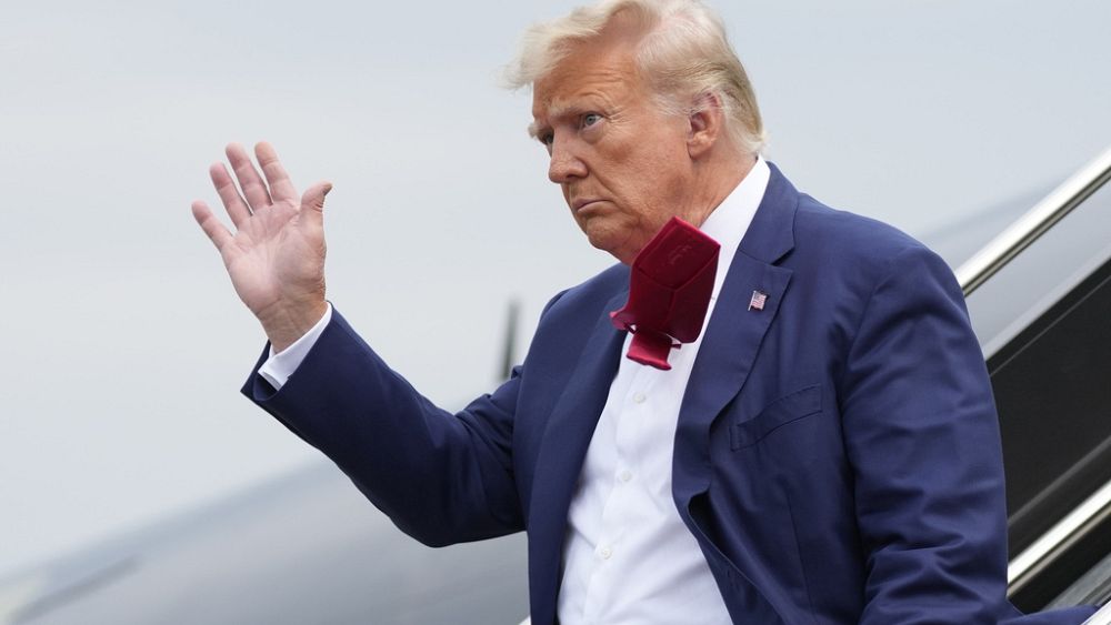 Trump, 2020 seçimlerini bozmayı planladığı suçlamasıyla Washington’daki federal adliyeye geldi