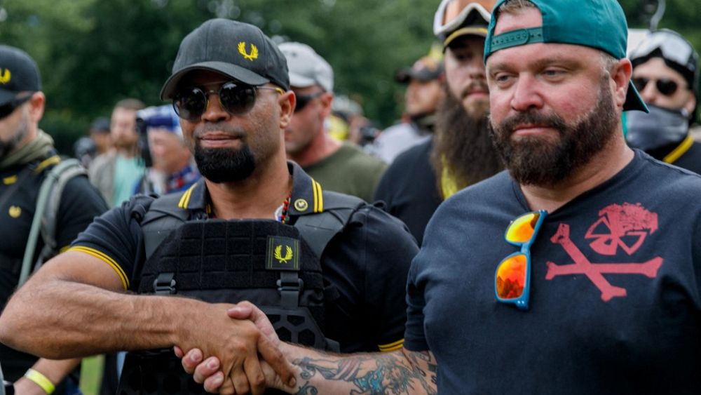 ABD: İki eski Proud Boys lideri, 6 Ocak’taki Capitol saldırısı nedeniyle uzun cezalardan ayrıldı