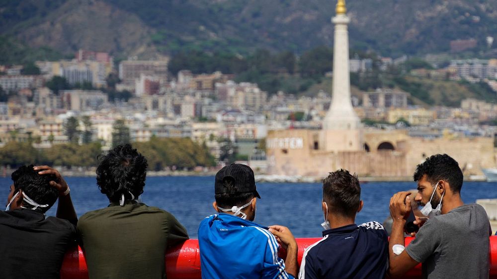 İtalya, göçmenlere yönelik muamelesi nedeniyle Avrupa İnsan Hakları tarafından kınandı