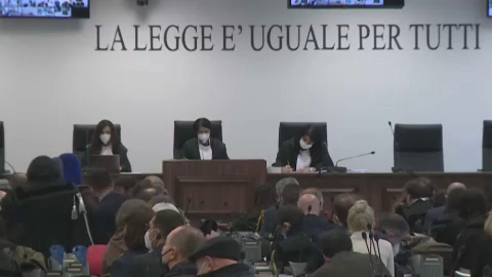 İtalya’da ‘ndrangheta suçunun dahil olduğu geniş kapsamlı duruşmada 200’den fazla mahkuma hüküm giydi