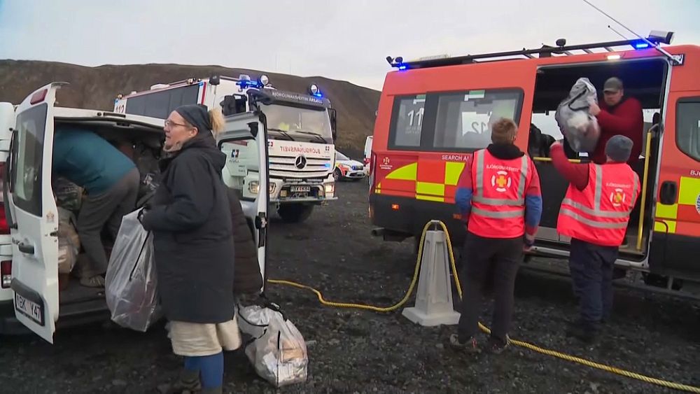 Yaklaşan bir volkanik patlama korkusu, İzlanda’da acil önlemlerin alınmasına yol açtı