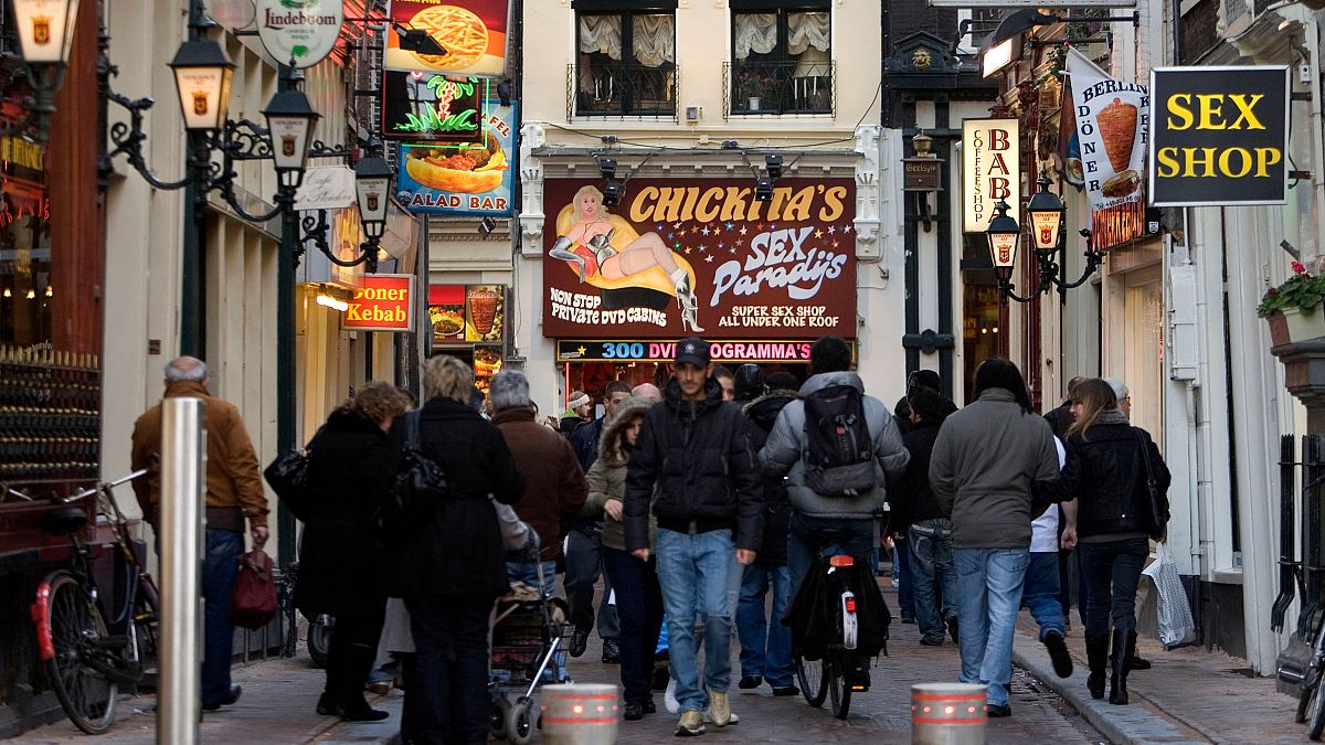 AB ajansı, Amsterdam genel merkezi yakınında planlanan ‘erotik merkez’ konusunda ‘endişeli’