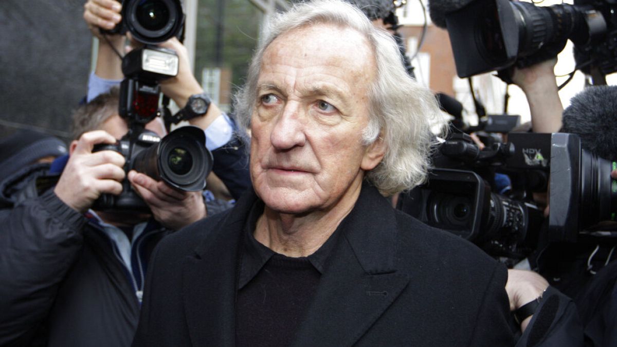 Efsanevi gazeteci John Pilger 84 yaşında hayatını kaybetti