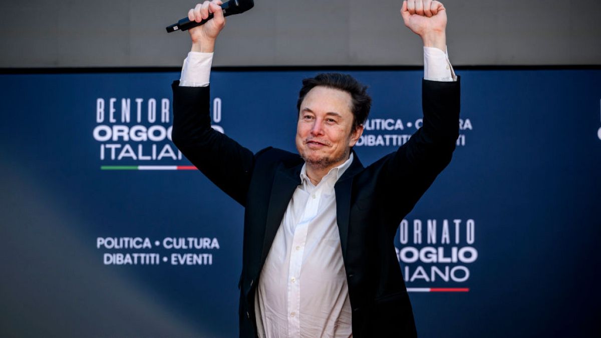 Elon Musk, Roma’da X reklamı ve doğum tutarlarından bahsediyor