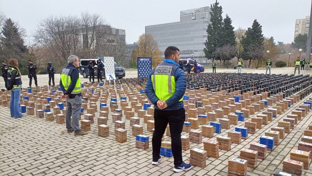 İspanya sahilinde 11 tonluk Arnavut mafyasına ait kokain ele geçirildi