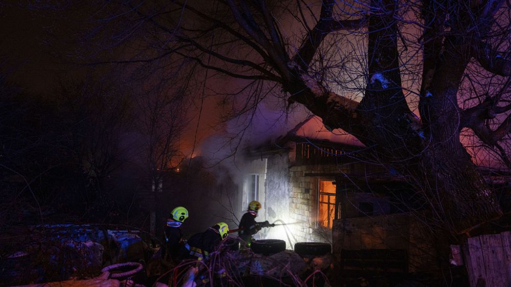 Rus hava saldırıları Kiev’de düzinelerce yaralı binaya zarar verdi