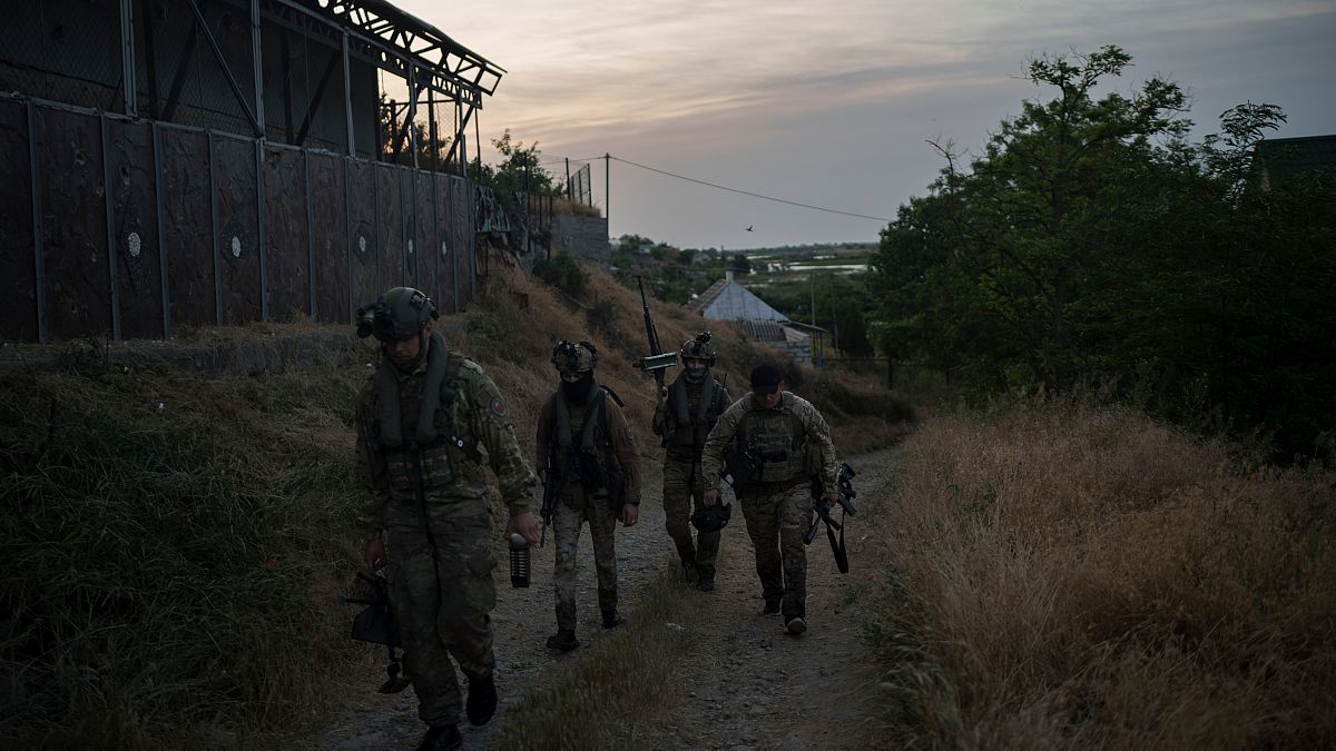 Ukrayna’da Savaş: Kiev, Moskova’nın Mariinka’nın kontrolünü ele geçirme iddiasını yalanladı