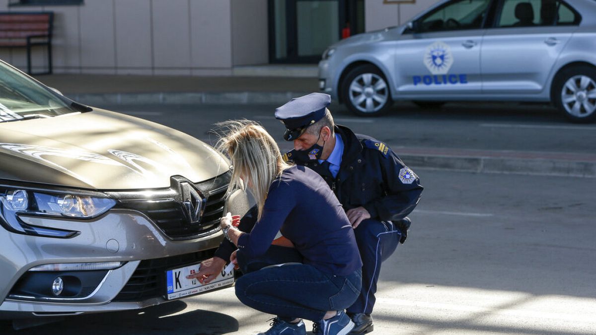 Kosova plakaları Sırbistan’da tanınacak