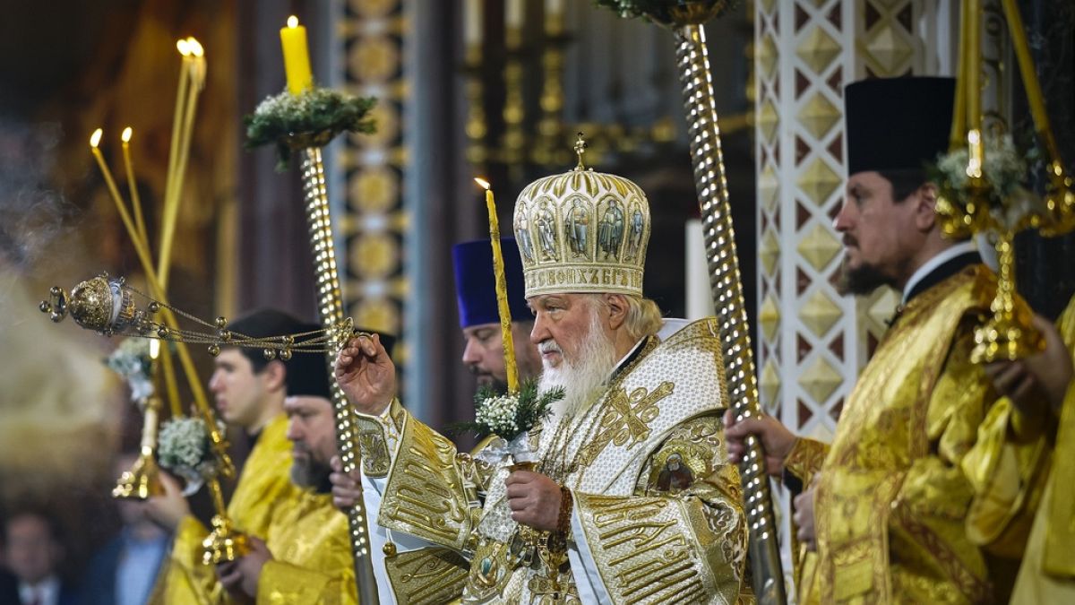 Ortodoks Hıristiyanlar Noel’i Avrupa’da ve ötesinde kutlanıyor