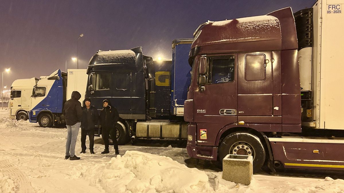 Polonyalı çiftçiler Ukrayna sınır protestosunu sürdürüyor