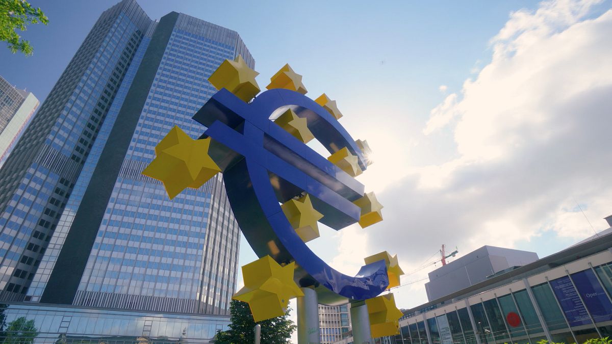 Euro’nun 25. yılını kutlamak: geriye dönük ve geleceğe yönelik bir bakış açısı