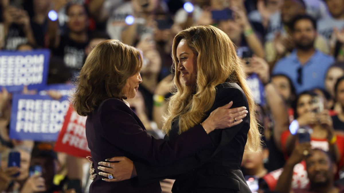 Beyoncé, Teksas mitinginde Kamala Harris’e katıldı ve Demokrat kampanyasını alevlendirdi