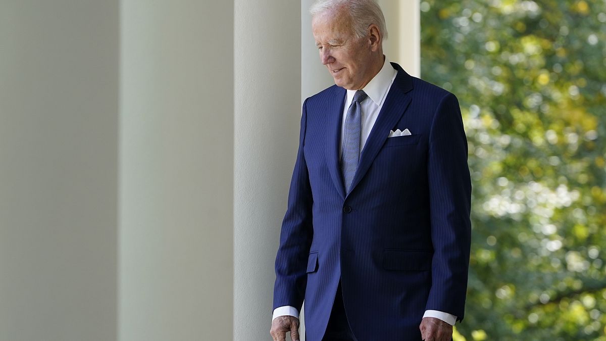 Biden başkanlık yarışından çekildiğini açıklarken Avrupa’dan övgüler yağdı