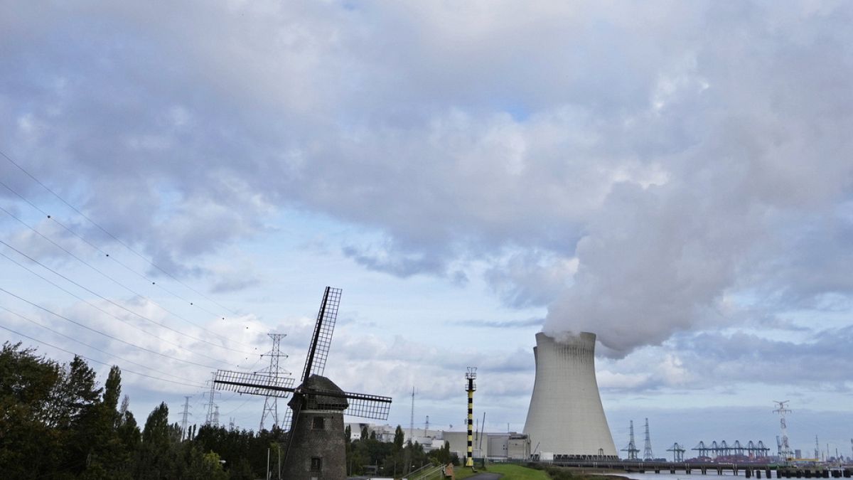 Çek hükümeti yeni nükleer bölgelere altı milyar avro yatırım yapıyor