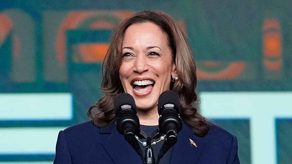 Kamala Harris demokratik aday olmaya yetecek oy aldı