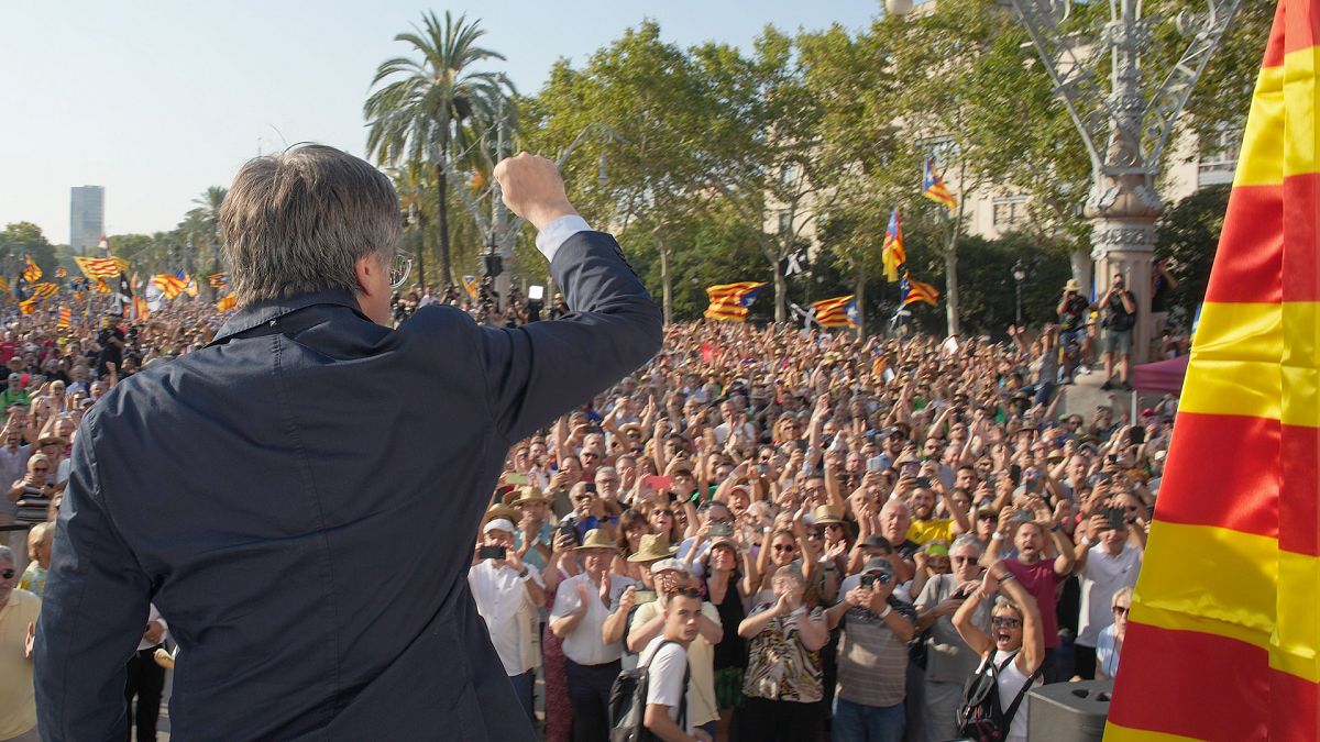 Katalan ayrılıkçı lider Carles Puigdemont’un yedi yıllık sürgününün arkasında ne var?