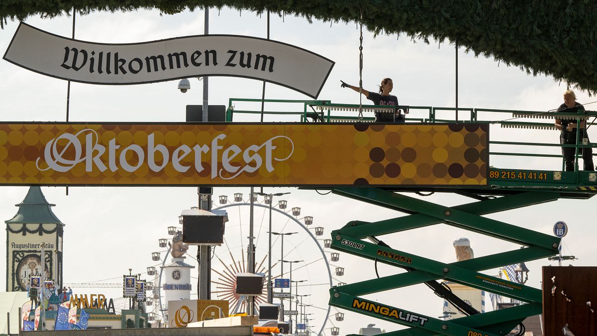 Oktoberfest, Almanya Batı’daki kayıplar bıçaklı saldırının ardından güvenliği sıkılaştırıldı