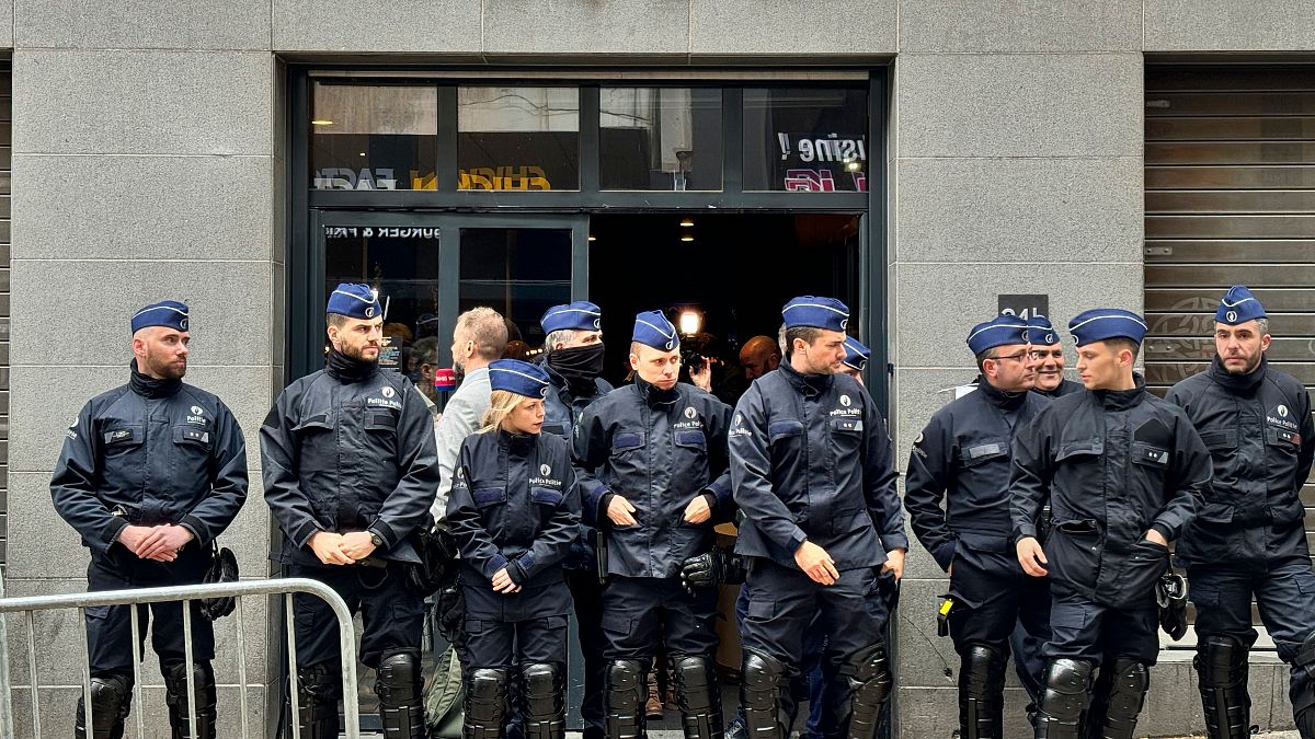 Organizatörler, mahkemenin Brüksel’deki milliyetçi toplantının devam etmesine izin verilmesi gerektiğini söylüyor