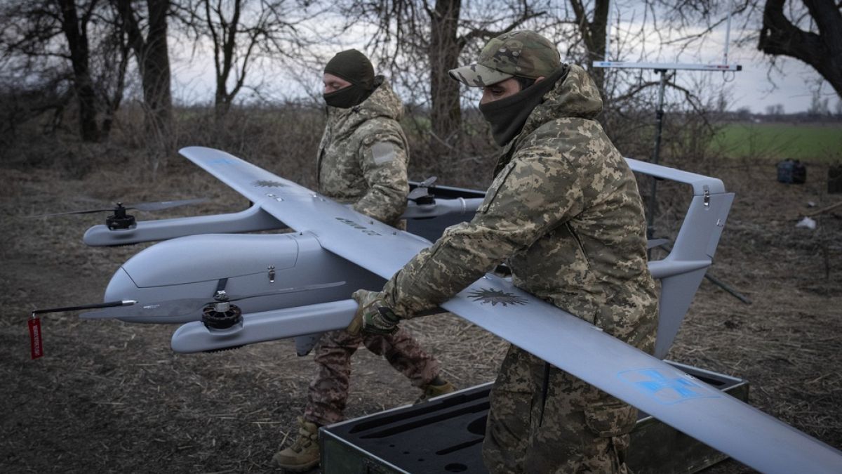 Rusya’ya insansız hava aracı bombardımanı başlatıldı