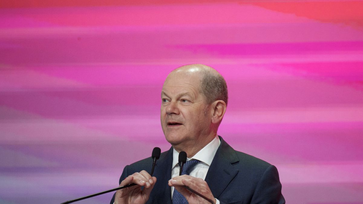 Scholz, AB seçimleri öncesinde sağcı popülistlerin yükselişi konusunda uyardı