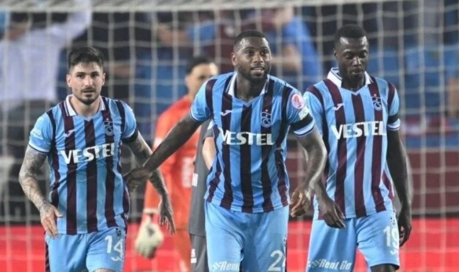 Trabzonspor’da Denswil ile yollar ayrıldı!