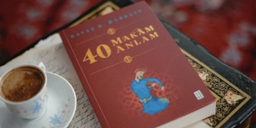 Ovali8217dan-Paris8217te-Romantik-40.-Yas-Kutlamasi-featured